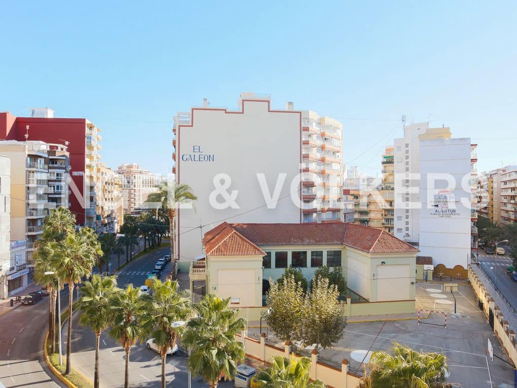 Casa de 4 habitaciones en Cullera en venta con garaje - 499.000 € (Ref: 8235567)