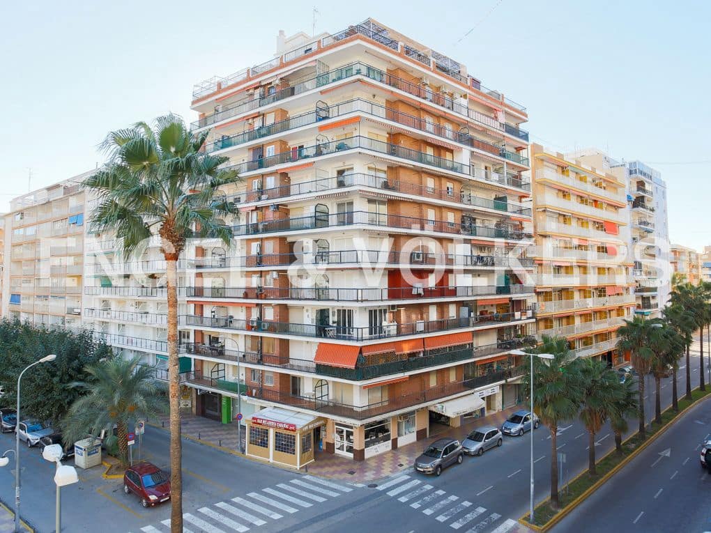 Casa de 4 habitaciones en Cullera en venta con garaje - 499.000 € (Ref: 8235567)