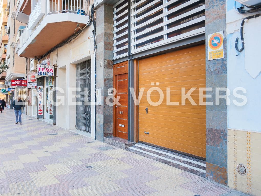 Casa de 4 habitaciones en Cullera en venta con garaje - 499.000 € (Ref: 8235567)