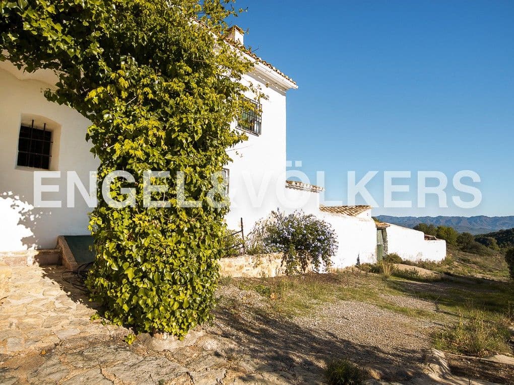13 bedroom Finca/Country House for sale in Segorbe with pool garage - € 747,000 (Ref: 8235591)