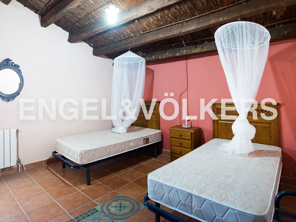 13 bedroom Finca/Country House for sale in Segorbe with pool garage - € 747,000 (Ref: 8235591)