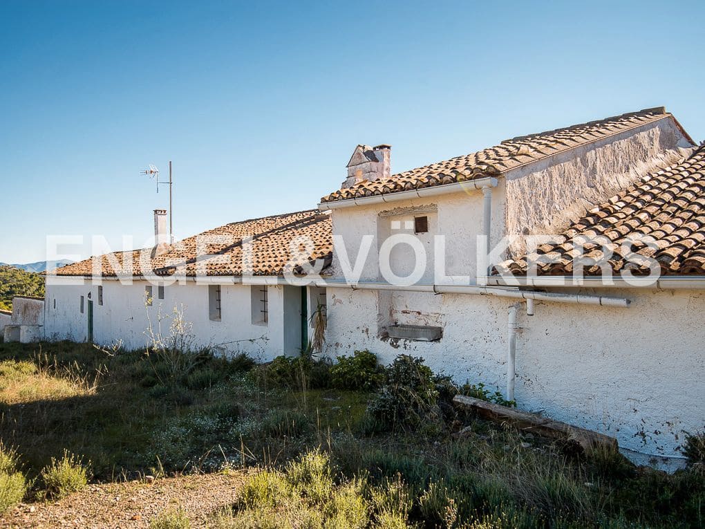 13 bedroom Finca/Country House for sale in Segorbe with pool garage - € 747,000 (Ref: 8235591)