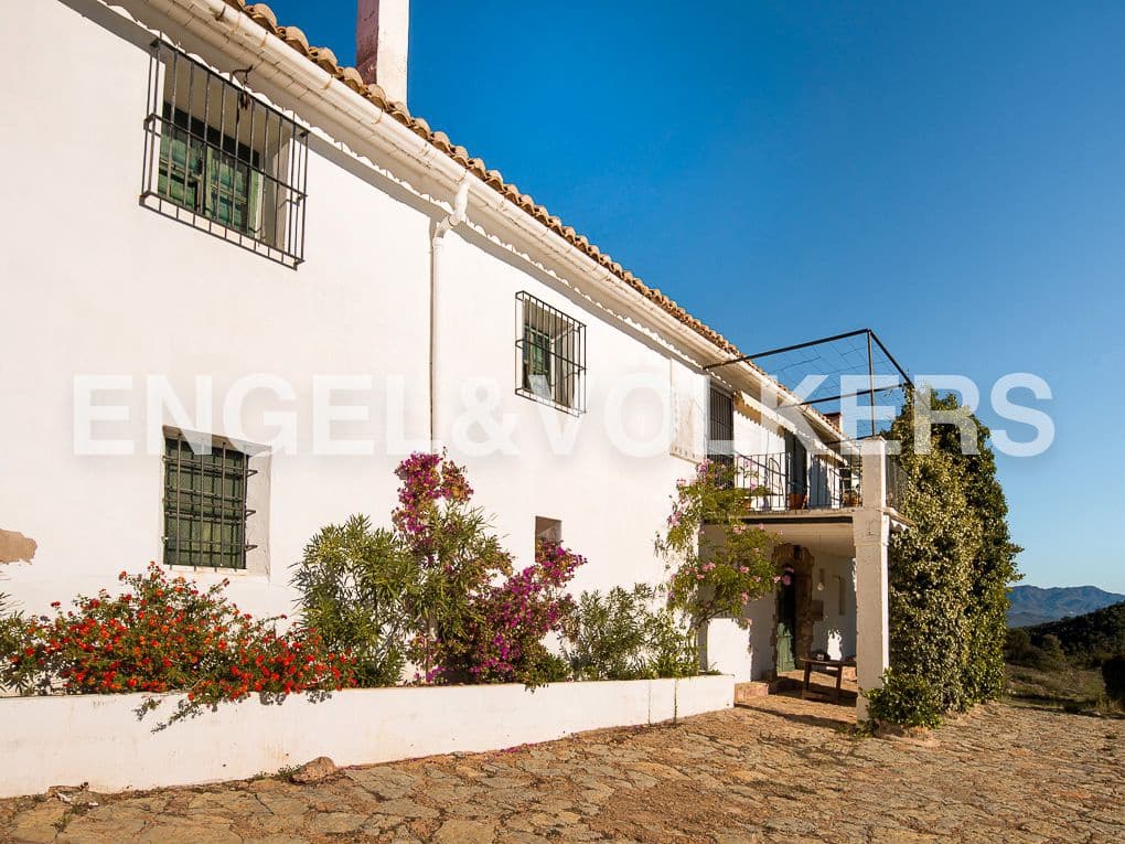 13 bedroom Finca/Country House for sale in Segorbe with pool garage - € 747,000 (Ref: 8235591)