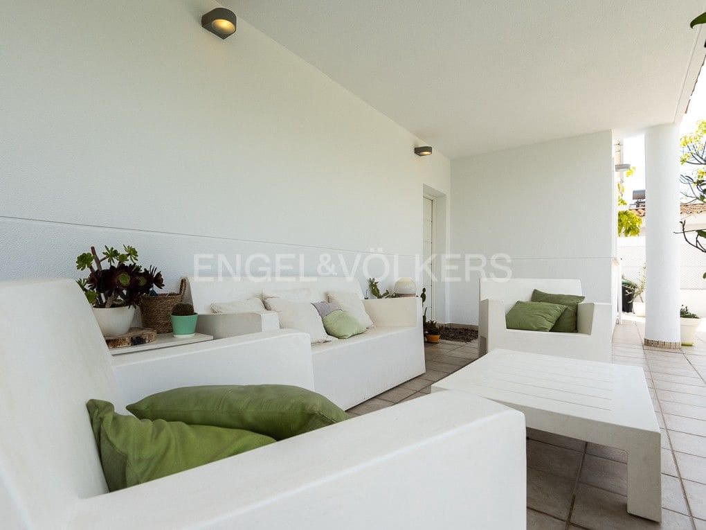 4 bedroom Villa for sale in Betera with pool garage - € 849,000 (Ref: 8235633)