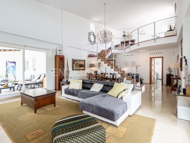 4 bedroom Villa for sale in Bétera with pool garage - € 849,000 (Ref: 8235633)
