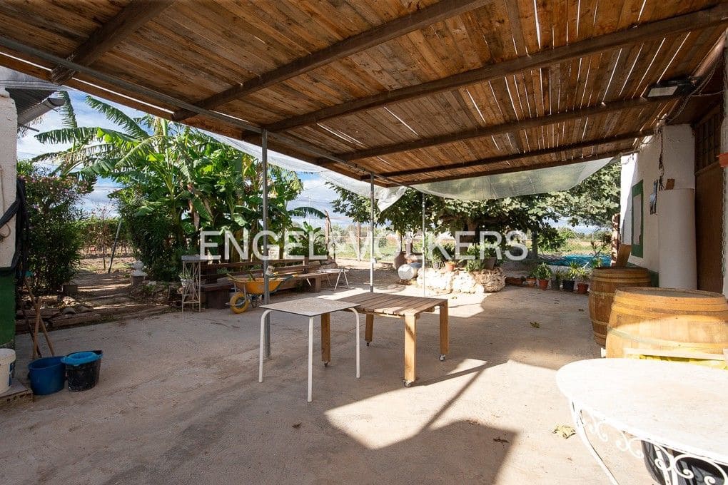 Landgrundstück zu verkaufen in Valencia Stadt - 990.000 € (Ref: 8235651)