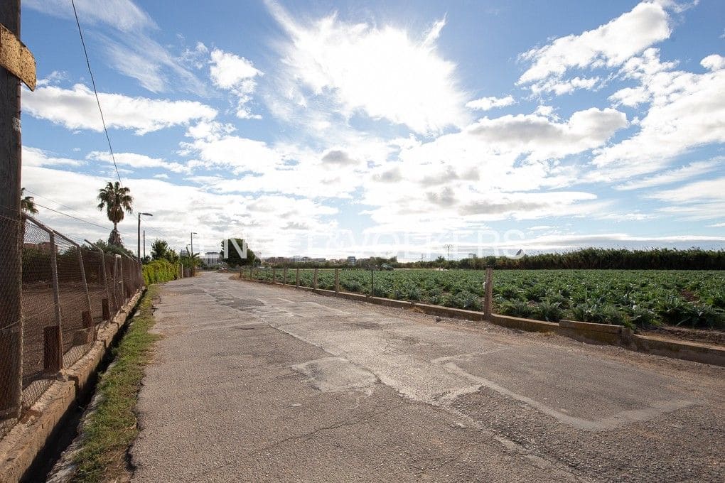 Landgrundstück zu verkaufen in Valencia Stadt - 990.000 € (Ref: 8235651)