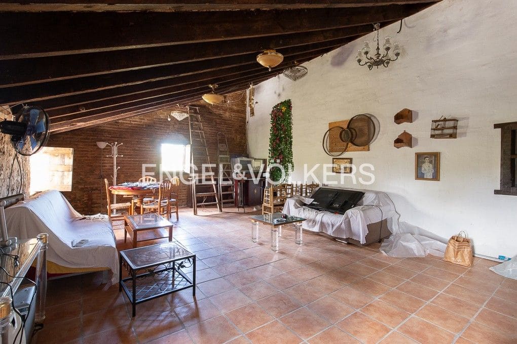 Landgrundstück zu verkaufen in Valencia Stadt - 990.000 € (Ref: 8235651)