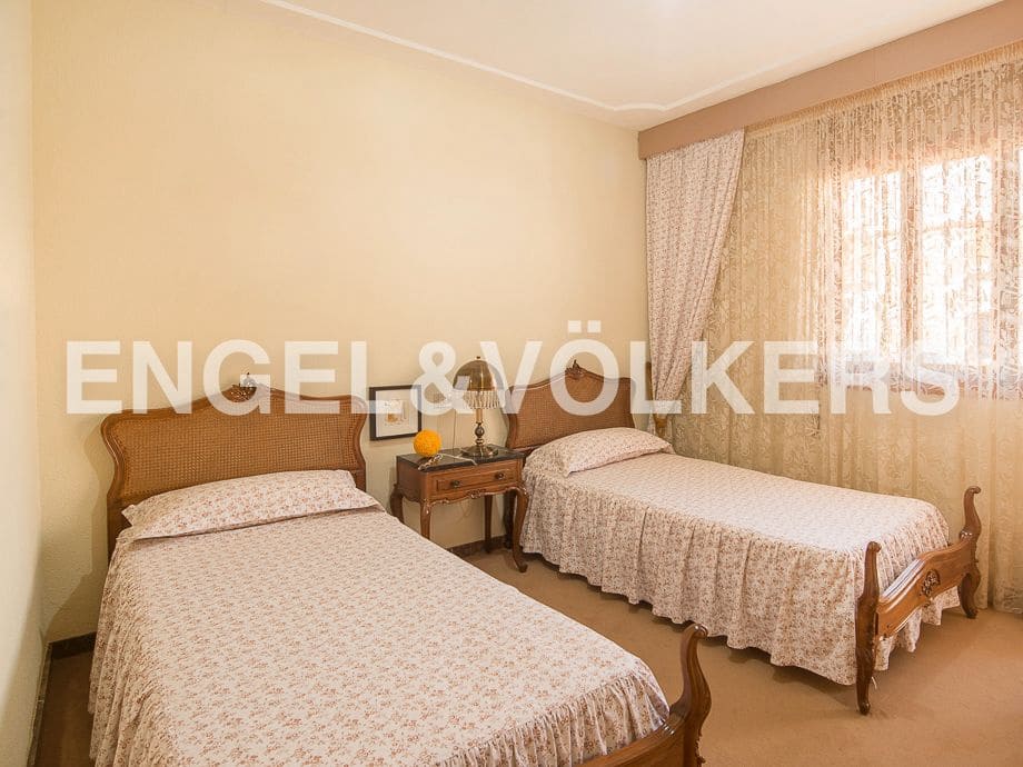 6 quarto Casa em Banda para venda em Vila-real - 370 000 € (Ref: 8237295)