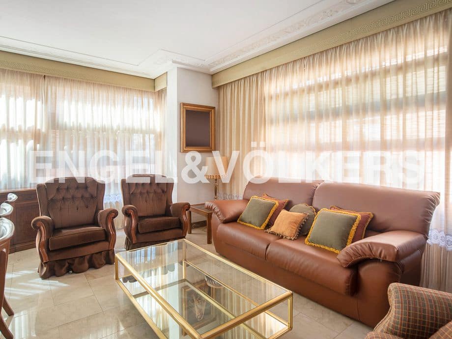 6 quarto Casa em Banda para venda em Vila-real - 370 000 € (Ref: 8237295)