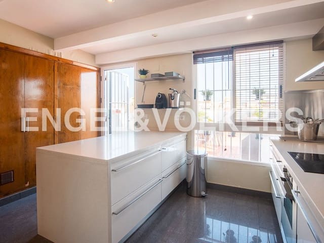 6 quarto Casa em Banda para venda em Vila-real - 370 000 € (Ref: 8237295)