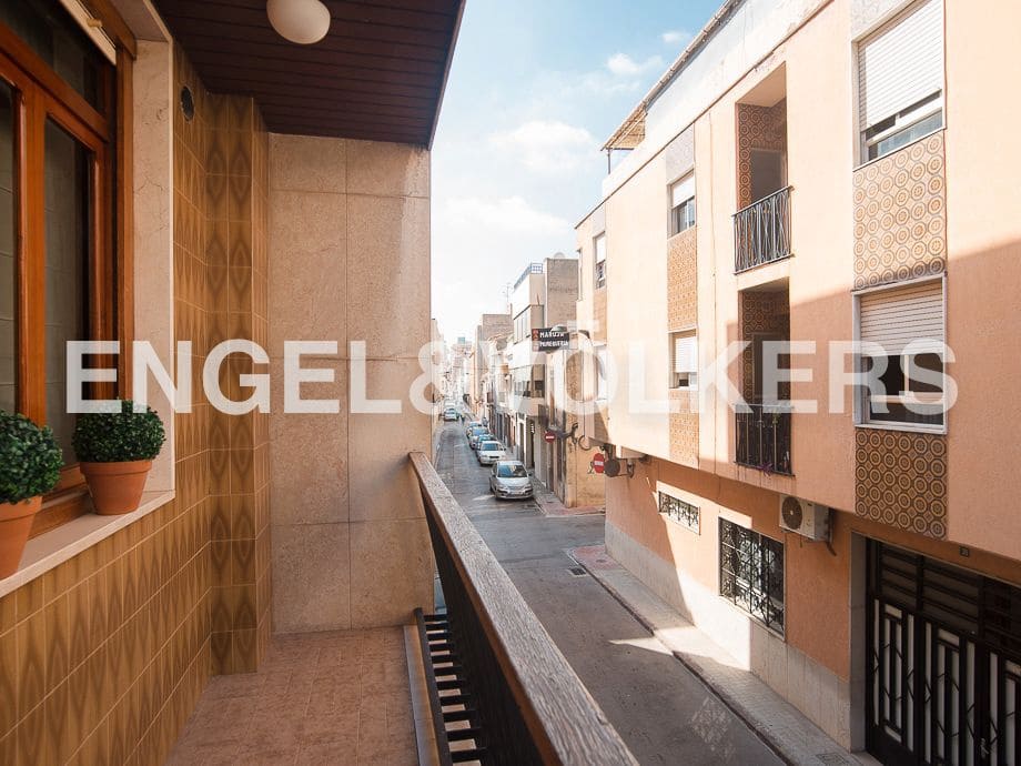 6 quarto Casa em Banda para venda em Vila-real - 370 000 € (Ref: 8237295)