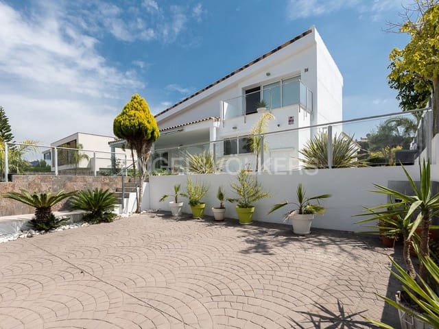 4 bedroom Villa for rent in Bétera with pool garage - € 3,990 (Ref: 8237802)