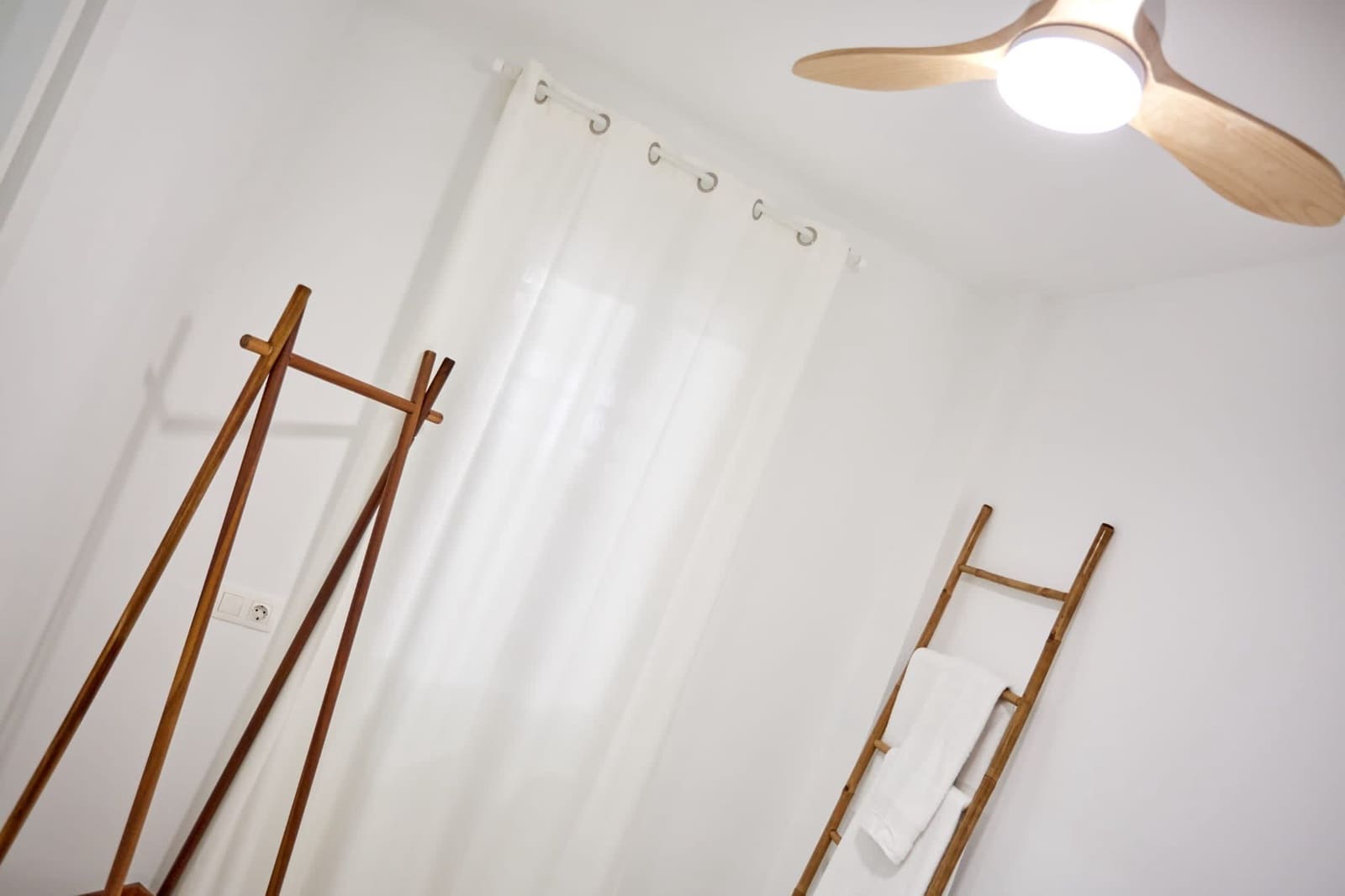 Apartamento Playa de 2 habitaciones en València ciudad en alquiler - 3.500 € (Ref: 8237923)