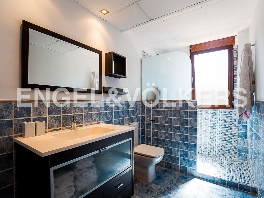 5 bedroom Villa for rent in Cullera with pool garage - € 6,000 (Ref: 8237980)