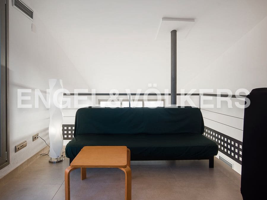 2 bedroom Apartment for rent in Oropesa  with pool garage - € 2,000 (Ref: 8237985)