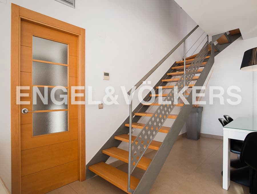 2 bedroom Apartment for rent in Oropesa  with pool garage - € 2,000 (Ref: 8237985)