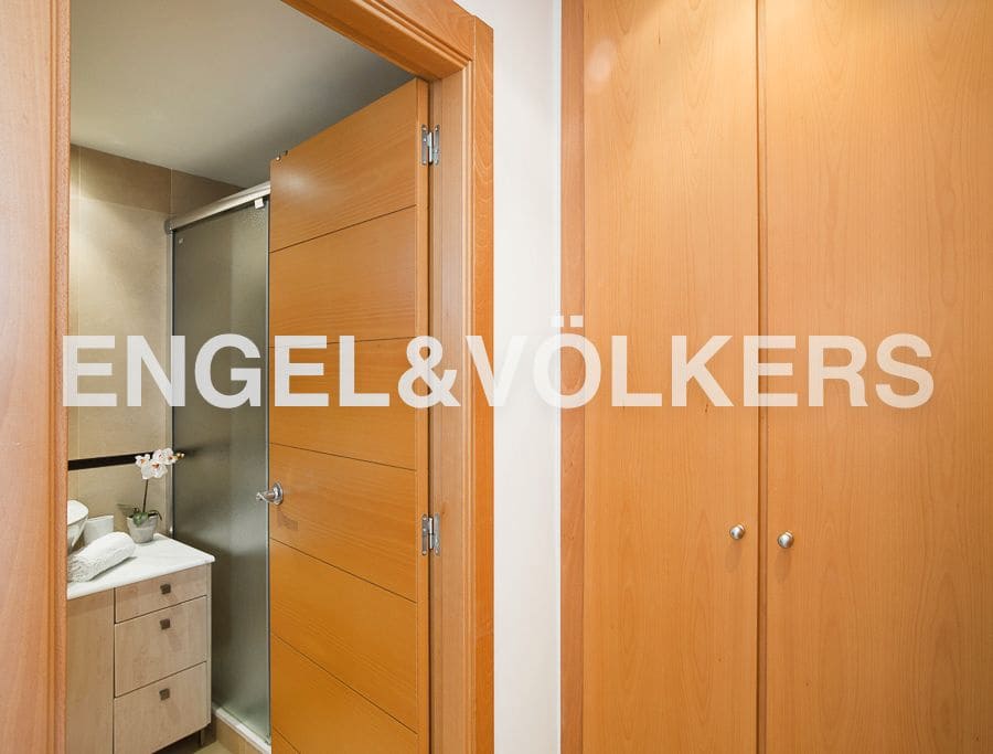 2 bedroom Apartment for rent in Oropesa  with pool garage - € 2,000 (Ref: 8237985)