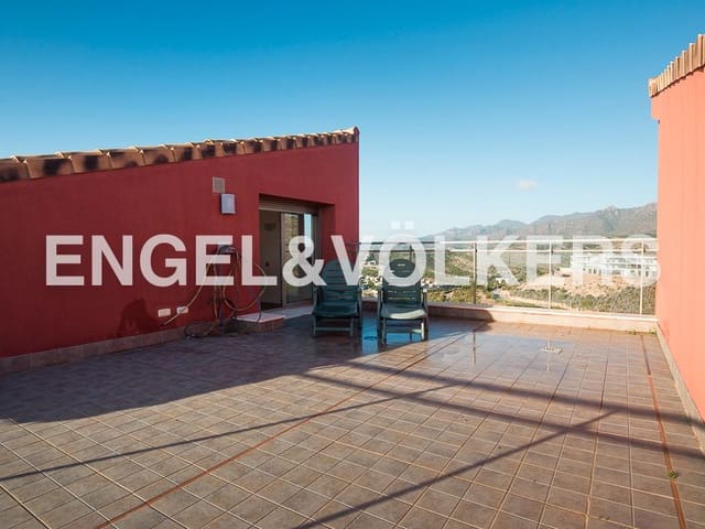 2 bedroom Apartment for rent in Oropesa  with pool garage - € 2,000 (Ref: 8237985)