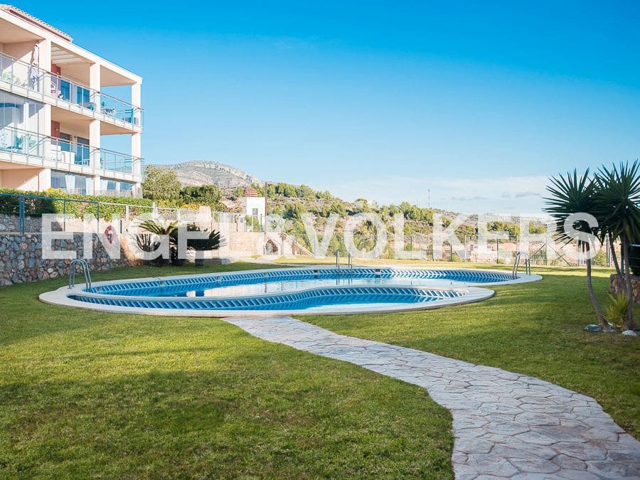 2 bedroom Apartment for rent in Oropesa  with pool garage - € 2,000 (Ref: 8237985)