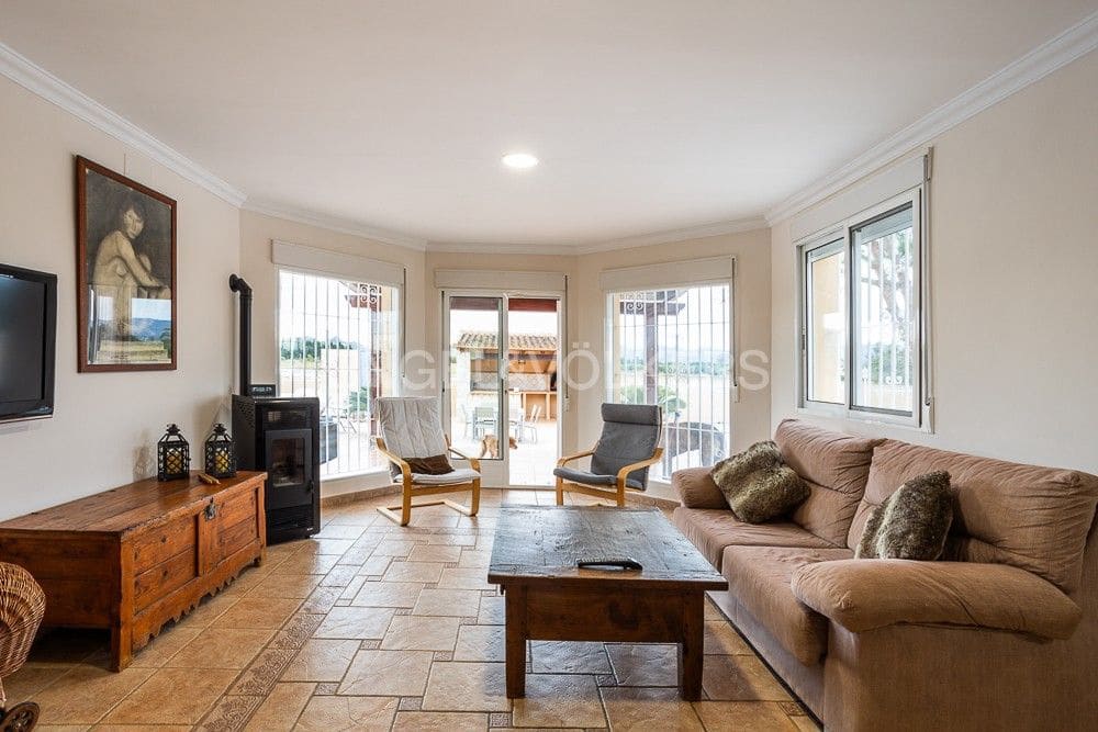 3 slaapkamer Villa te huur in Denia met zwembad garage - € 4.700 (Ref: 8238014)
