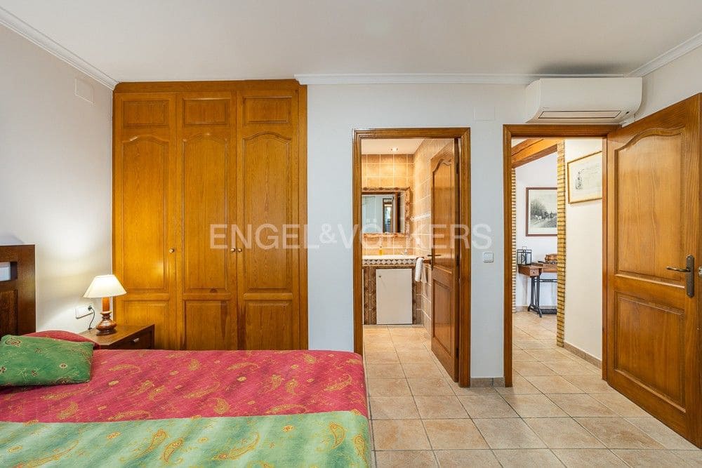 3 slaapkamer Villa te huur in Denia met zwembad garage - € 4.700 (Ref: 8238014)