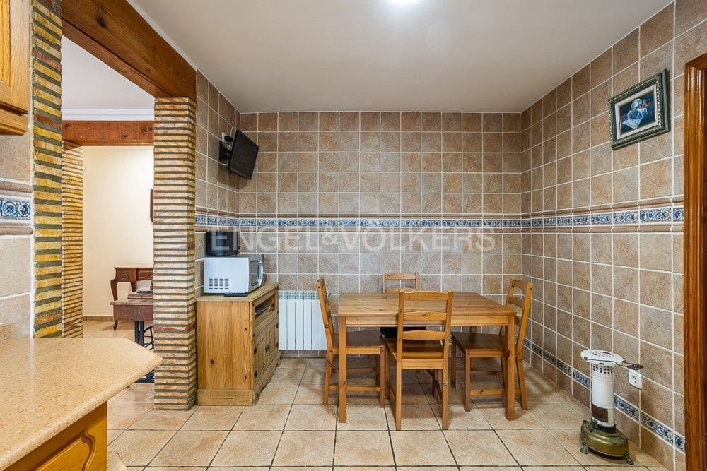 3 slaapkamer Villa te huur in Denia met zwembad garage - € 4.700 (Ref: 8238014)