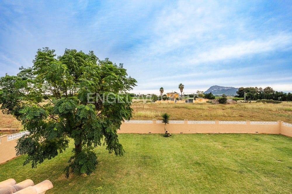 3 slaapkamer Villa te huur in Denia met zwembad garage - € 4.700 (Ref: 8238014)