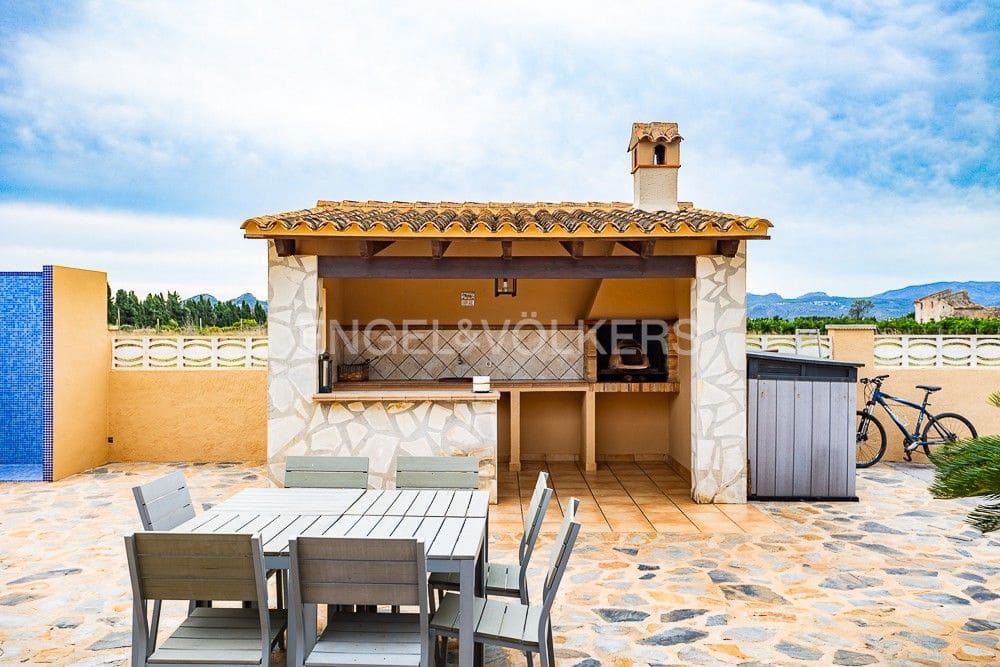 3 slaapkamer Villa te huur in Denia met zwembad garage - € 4.700 (Ref: 8238014)
