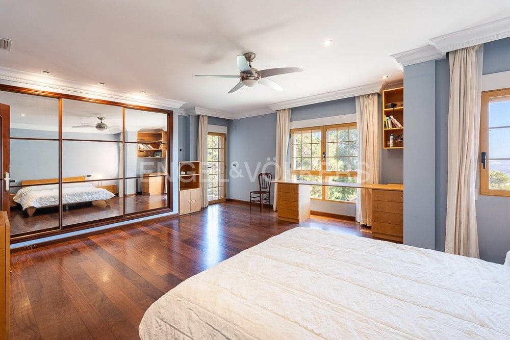 5 bedroom Villa for sale in Sagunto / Sagunt with pool garage - € 1,645,000 (Ref: 8239150)