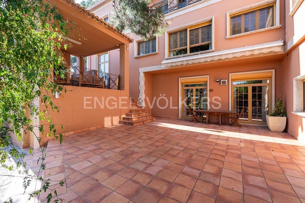 5 bedroom Villa for sale in Sagunto / Sagunt with pool garage - € 1,645,000 (Ref: 8239150)