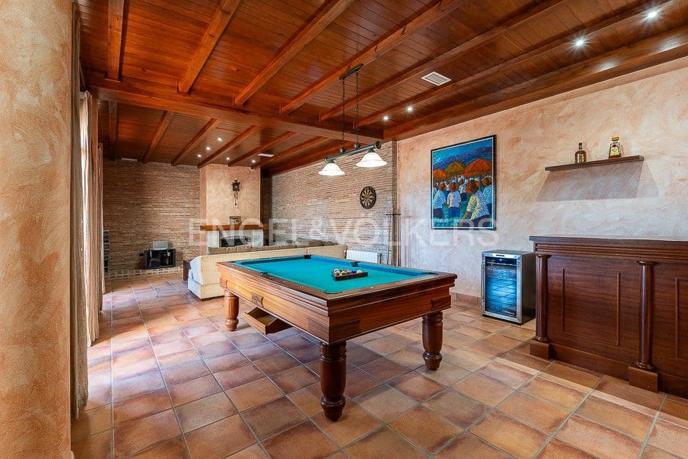5 bedroom Villa for sale in Sagunto / Sagunt with pool garage - € 1,645,000 (Ref: 8239150)