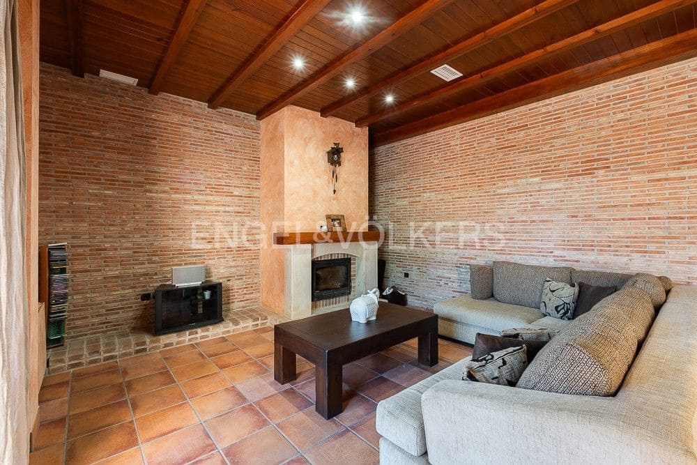 5 bedroom Villa for sale in Sagunto / Sagunt with pool garage - € 1,645,000 (Ref: 8239150)