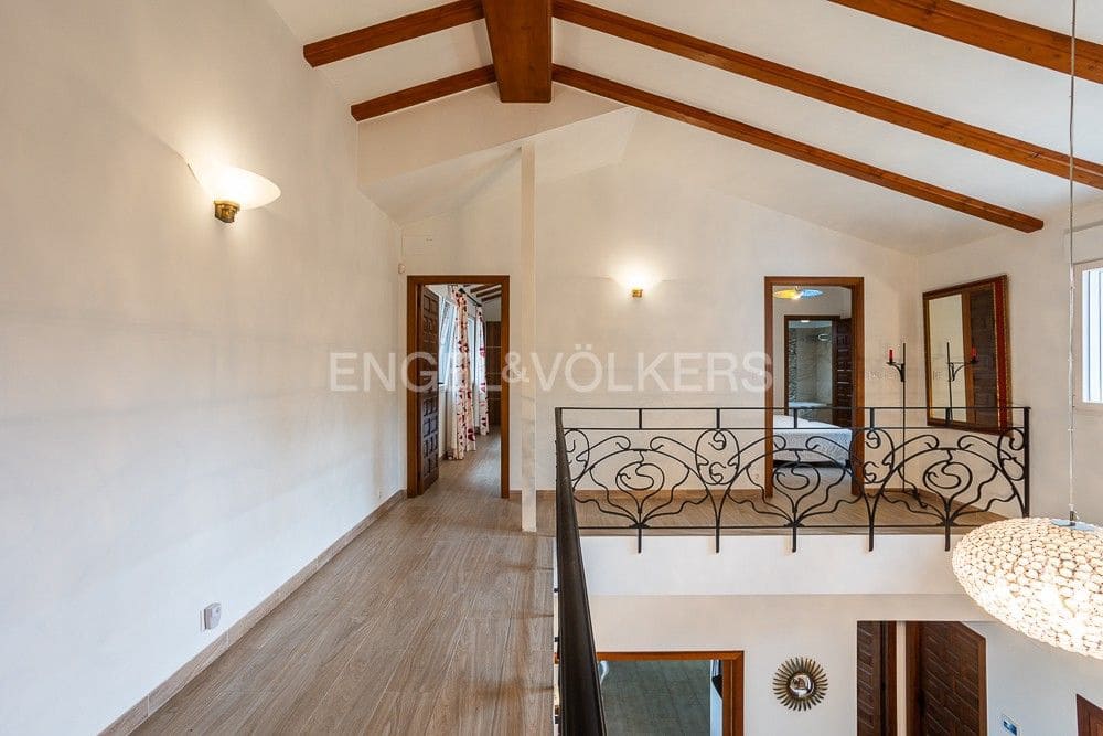 5 bedroom Villa for sale in Javea / Xabia with pool garage - € 2,700,000 (Ref: 8239164)