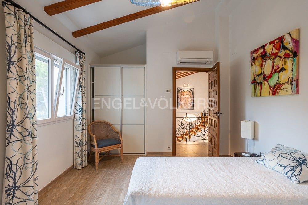 5 bedroom Villa for sale in Javea / Xabia with pool garage - € 2,700,000 (Ref: 8239164)