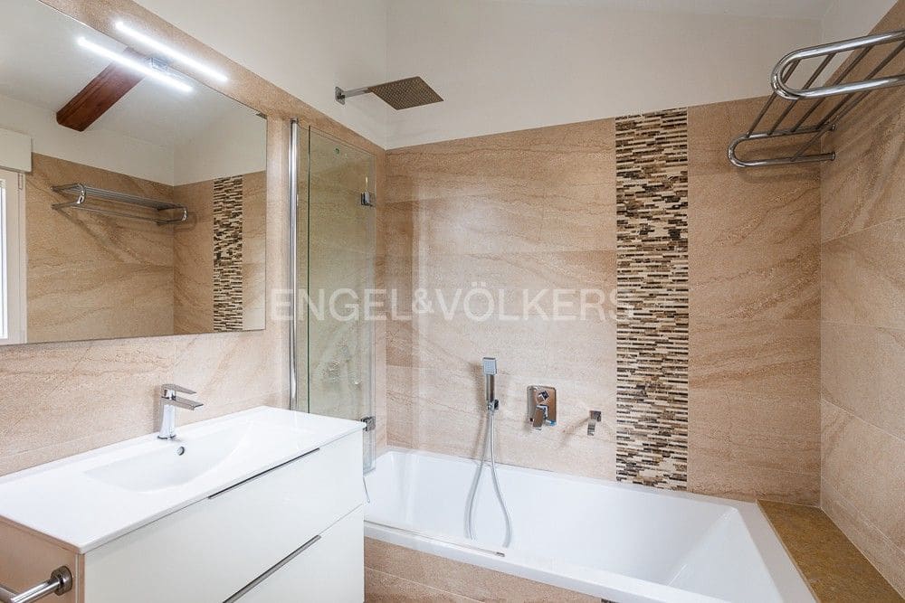 5 bedroom Villa for sale in Javea / Xabia with pool garage - € 2,700,000 (Ref: 8239164)
