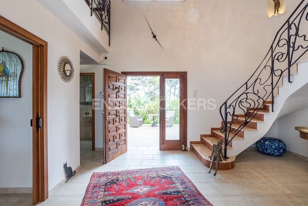 5 bedroom Villa for sale in Javea / Xabia with pool garage - € 2,700,000 (Ref: 8239164)