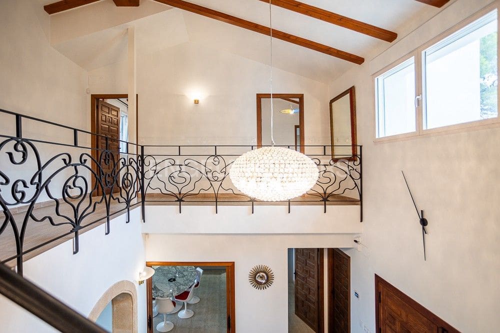5 bedroom Villa for sale in Javea / Xabia with pool garage - € 2,700,000 (Ref: 8239164)