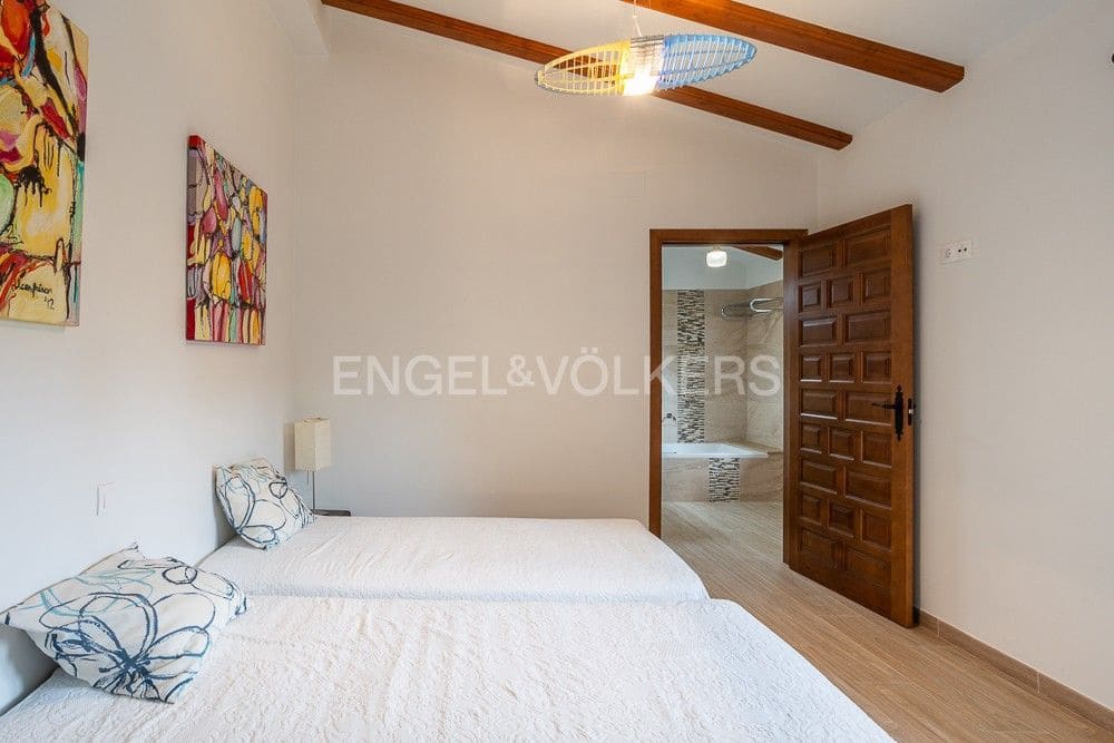 5 bedroom Villa for sale in Javea / Xabia with pool garage - € 2,700,000 (Ref: 8239164)