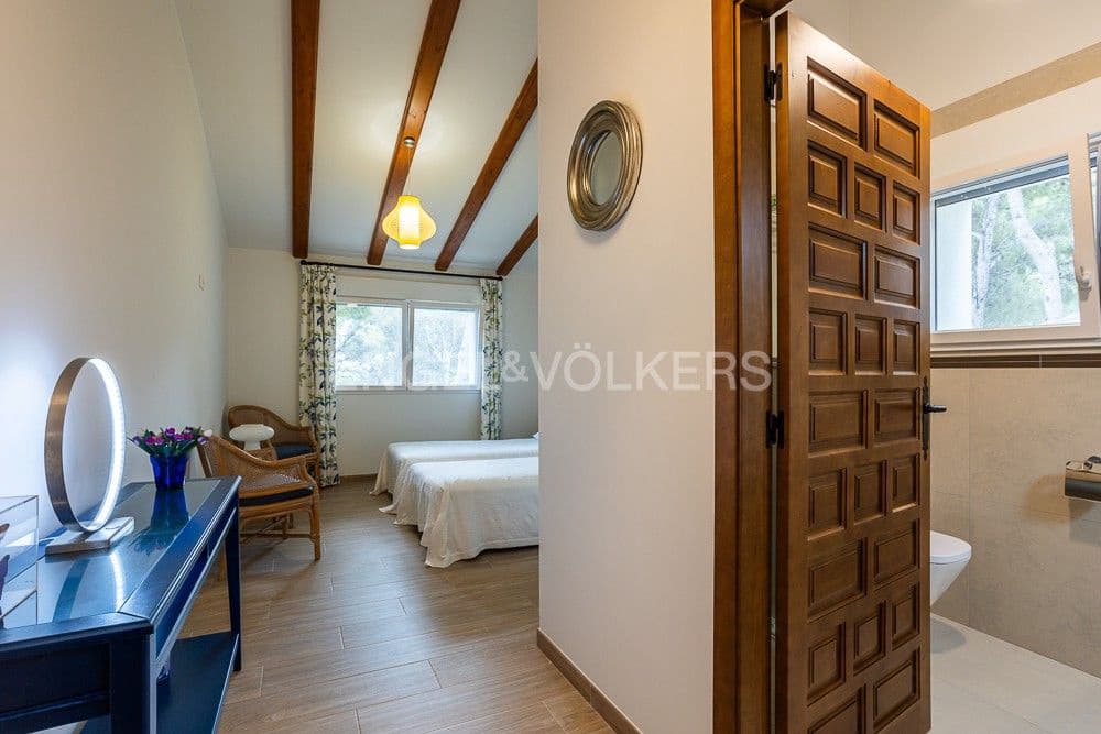 5 bedroom Villa for sale in Javea / Xabia with pool garage - € 2,700,000 (Ref: 8239164)