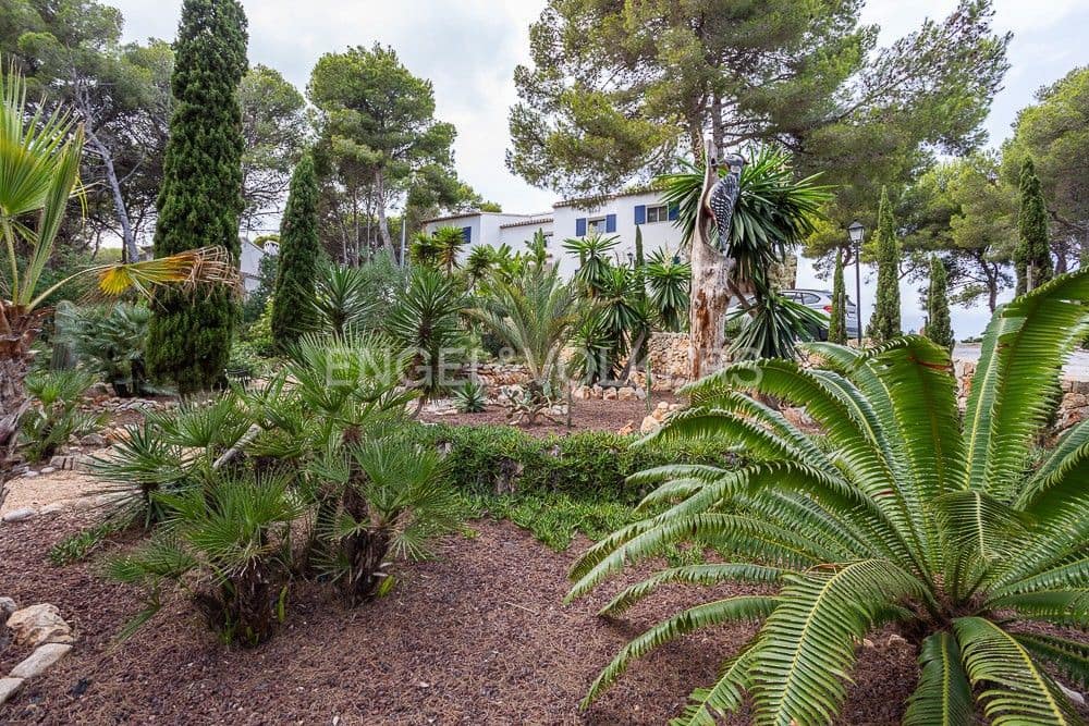 5 bedroom Villa for sale in Javea / Xabia with pool garage - € 2,700,000 (Ref: 8239164)