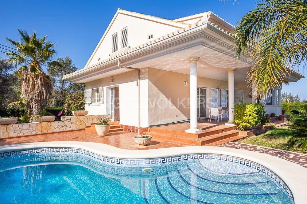 3 Zimmer Villa zu verkaufen in Denia mit Pool Garage - 610.000 € (Ref: 8239178)