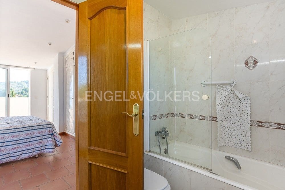 3 Zimmer Villa zu verkaufen in Denia mit Pool Garage - 610.000 € (Ref: 8239178)