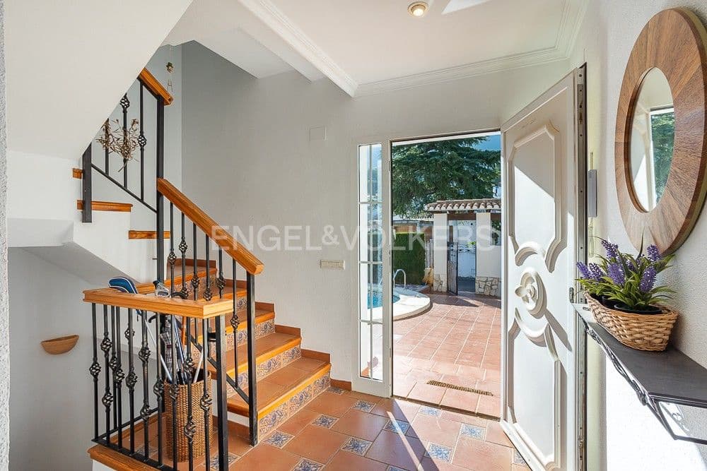 3 Zimmer Villa zu verkaufen in Denia mit Pool Garage - 610.000 € (Ref: 8239178)
