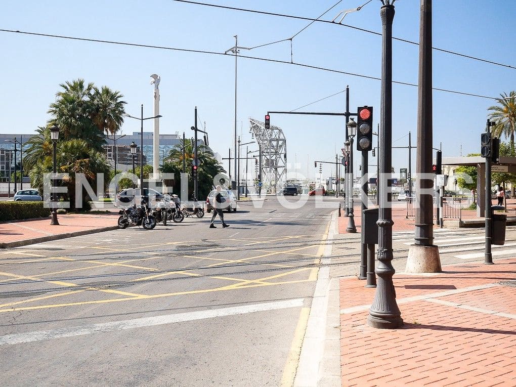 6 sovrum Lägenhet till salu i Valencia stad - 1 500 000 € (Ref: 8239179)