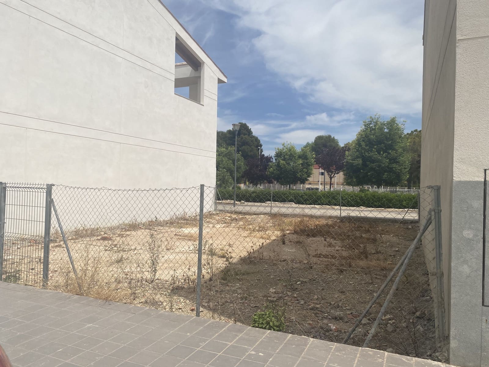 Tontti myytävänä paikassa Lliria - 128 000 € (Ref: 8239183)
