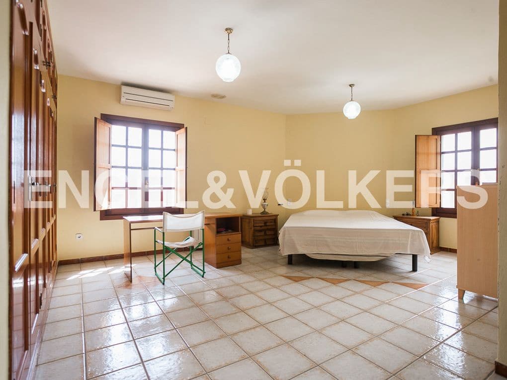 8 Zimmer Finca/Landgut zu verkaufen in Beniarjo mit Pool Garage - 495.000 € (Ref: 8239214)