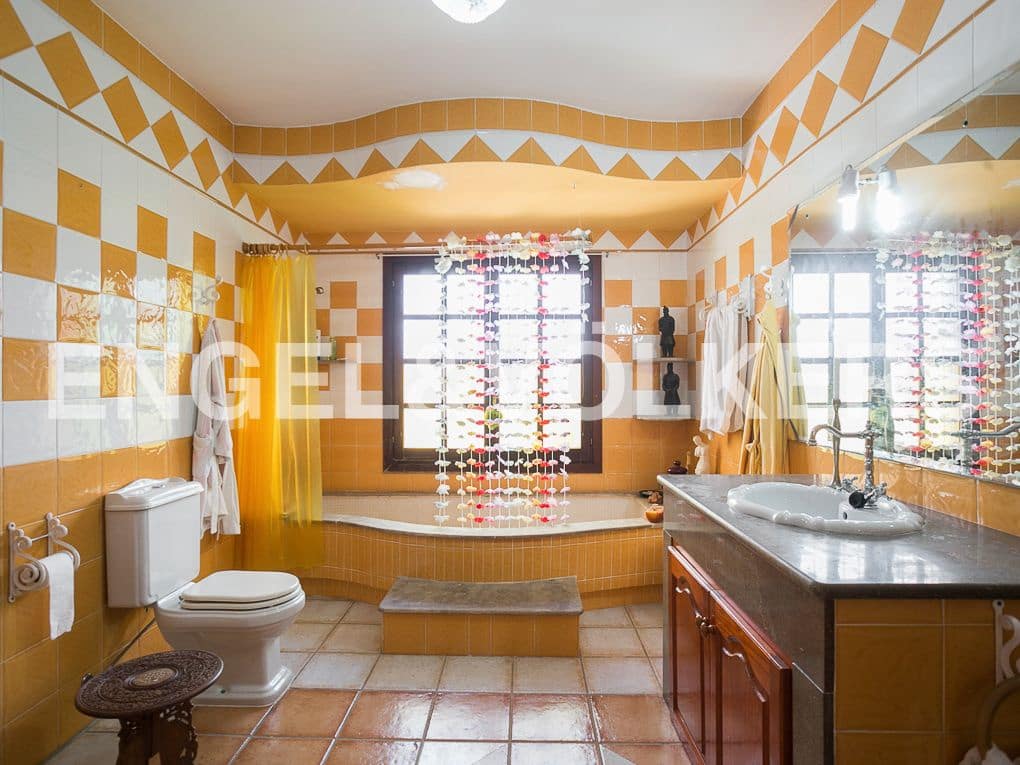 8 Zimmer Finca/Landgut zu verkaufen in Beniarjo mit Pool Garage - 495.000 € (Ref: 8239214)
