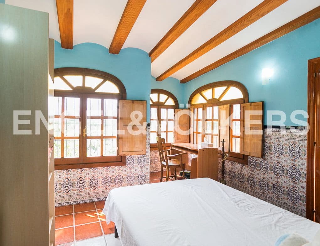 8 Zimmer Finca/Landgut zu verkaufen in Beniarjo mit Pool Garage - 495.000 € (Ref: 8239214)