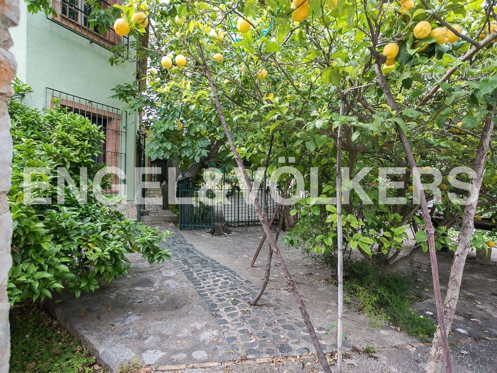 8 Zimmer Finca/Landgut zu verkaufen in Beniarjo mit Pool Garage - 495.000 € (Ref: 8239214)